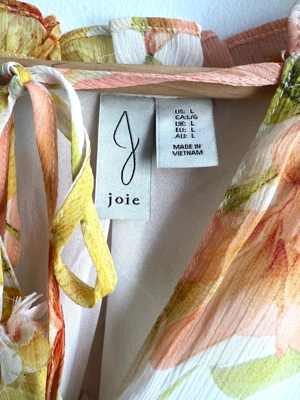 Joie Floral Tie-Neck Feminine Blouse - Yellow & Peach Hippie Indi Boho Summer - Picture 2 of 10